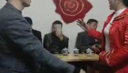 《十杯酒》贵州金沙沙土花灯高清资源下载,经典民间花灯戏在线观看 《十杯酒》贵州金沙沙土花灯高清资源下载,经典民间花灯戏在线观看