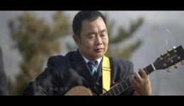 陕西老腔与秦腔摇滚碰撞,春运高铁车站上演震撼表演! 陕西老腔与秦腔摇滚碰撞,春运高铁车站上演震撼表演!