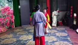 送宝
