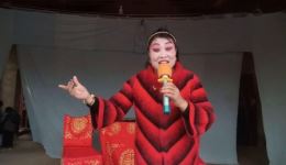 正劝姑娘
