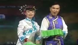 二人转小帽《五更佳人》杨宏伟韩子平深情演绎，难舍难分情感细腻呈现，速来下载！下载