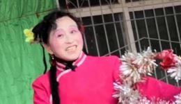 壶关秧歌《打酸枣》选段秦新萍张翠凤表演,经典非遗戏曲在线下载 壶关秧歌《打酸枣》选段秦新萍张翠凤表演,经典非遗戏曲在线下载