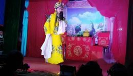 扬剧《墓中产蛟龙》片段在线下载,经典戏曲资源一键获取 扬剧《墓中产蛟龙》片段在线下载,经典戏曲资源一键获取
