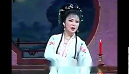 谯楼上起更鼓夜凉如水