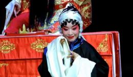 传统川剧《闯宫》高腔演出,罗洪萍曾义精彩演绎,经典戏曲在线下载 传统川剧《闯宫》高腔演出,罗洪萍曾义精彩演绎,经典戏曲在线下载