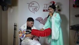 二人转《张朗休妻》小田黑妹高清MP4视频下载，经典正戏在线获取下载