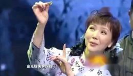 沪剧《罗汉钱》选段茅善玉王汝刚合作演绎，经典唱段好听又好看下载