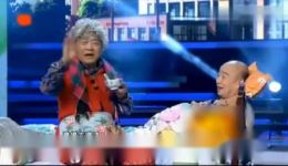 王汝刚李九松曾懿经典小品《越帮越忙》在线观看下载 - 精彩喜剧小品资源下载