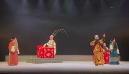 高甲戏《周瑜打黄盖》泉州市高甲戏剧团正版演出,经典剧目在线下载 高甲戏《周瑜打黄盖》泉州市高甲戏剧团正版演出,经典剧目在线下载