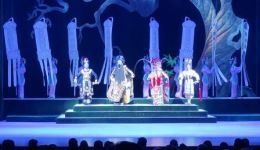 蒲剧经典《洗雪铁丘坟~下》临汾市小梅花蒲剧团演出,传统戏改编,不容错过 蒲剧经典《洗雪铁丘坟~下》临汾市小梅花蒲剧团演出,传统戏改编,不容错过