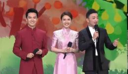 春晚小品《开往春天的幸福》贾冰倪妮包贝尔唐艺昕精彩演绎，温情爆笑全场观看下载
