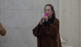 何文秀·凤冠霞帔谢夫人