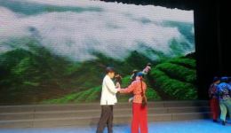 淮海戏《云山红梅》全剧下载，灌云县淮海剧团经典演绎，戏曲资源一键获取