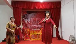 闽剧经典选段《抛彩球》卓朱华陈兰英精彩演绎 在线下载观看