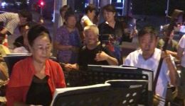 吕剧《洪湖赤卫队》选段下载李守凤演唱,经典革命题材戏曲资源 吕剧《洪湖赤卫队》选段下载李守凤演唱,经典革命题材戏曲资源